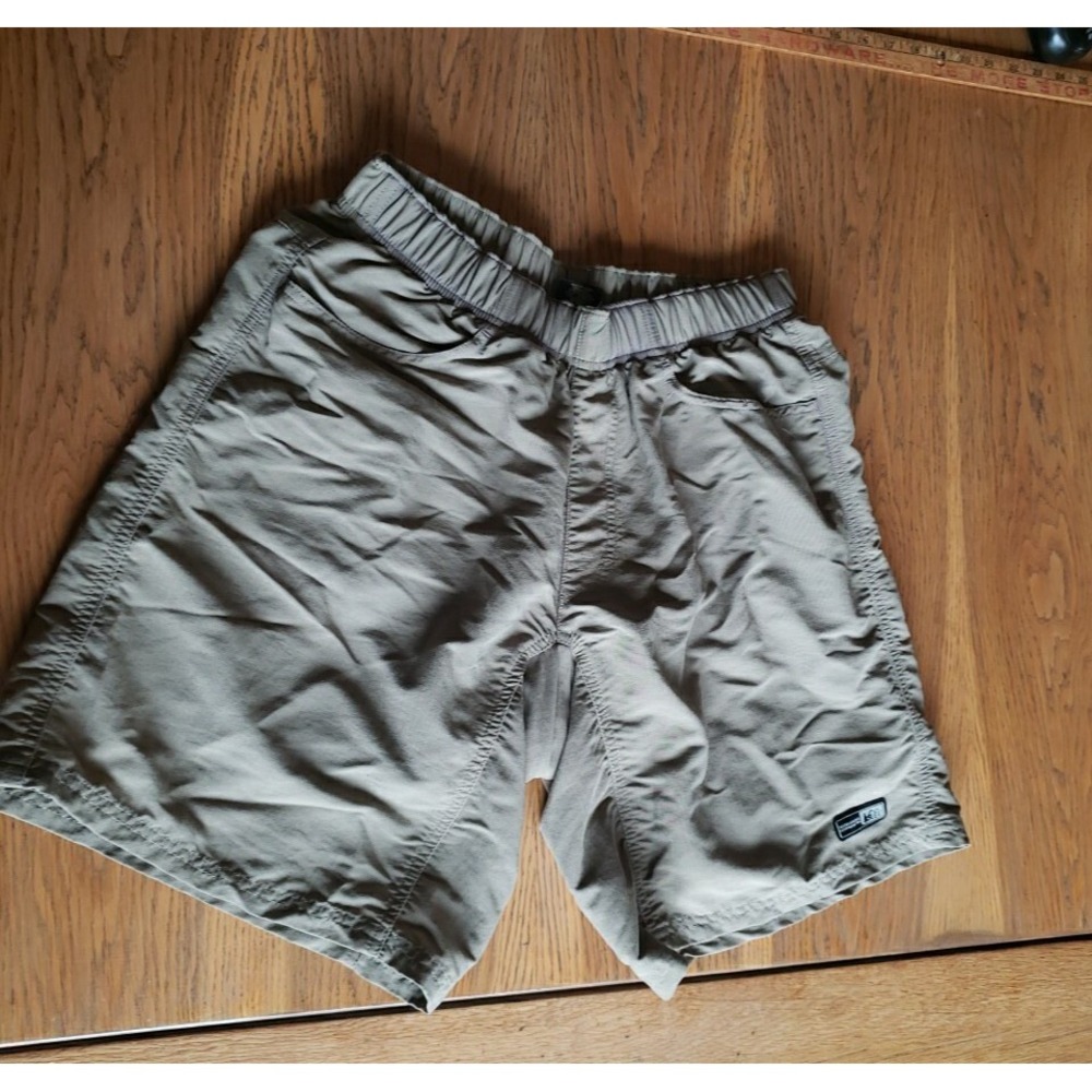 Sz Med‎ REI  Padded Cycle Shorts Men Green Elastic Waist Mountain Bike EUC